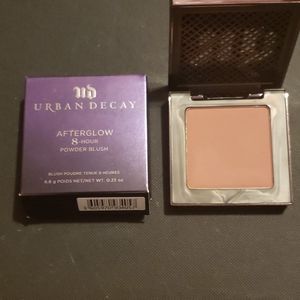 Urban decay after glow powder blush
